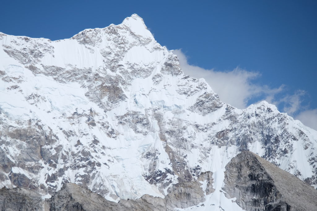 Gangkhar Puensum,