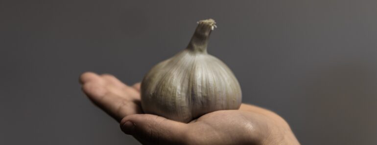 What Will Happen If You Eat Garlic On An Empty Stomach